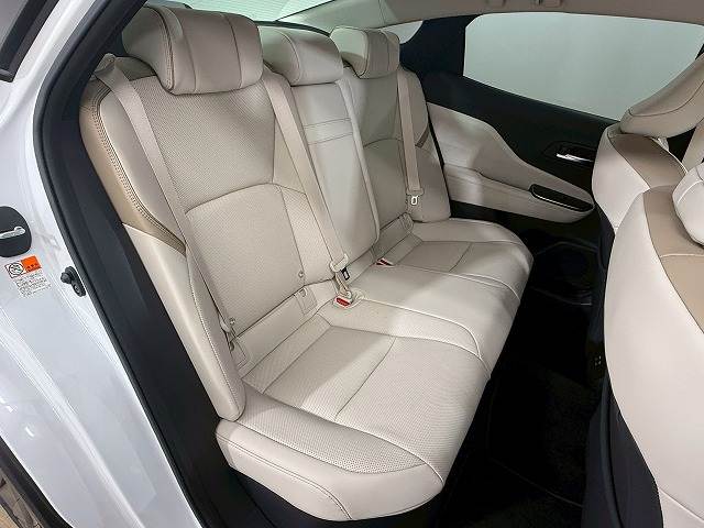 クラウンクロスオーバーCROSSOVER G “Advanced・Leather Package” 内装他