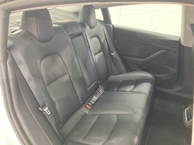テスラ Model 3の画像13