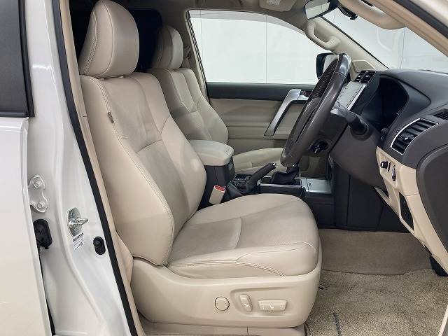 トヨタ ランドクルーザープラドの画像11