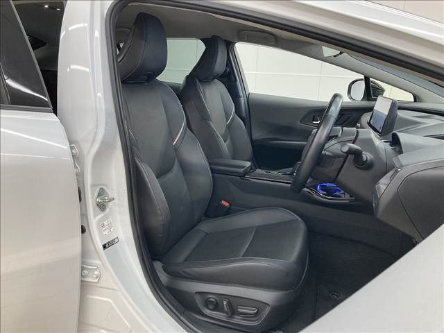 プリウスZ 内装他