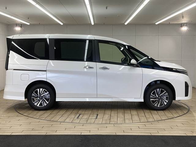 日産 セレナの画像17