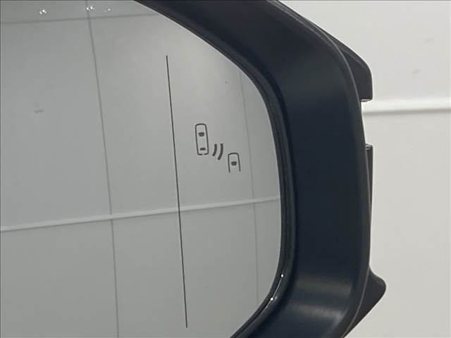 トヨタ クラウンクロスオーバーの画像12