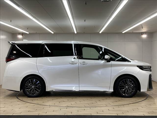 トヨタ ヴェルファイアハイブリッドの画像16