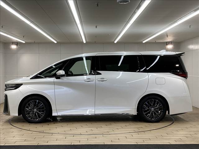 トヨタ ヴェルファイアハイブリッドの画像17