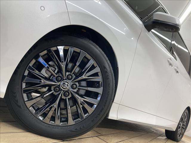 トヨタ ヴェルファイアハイブリッドの画像19