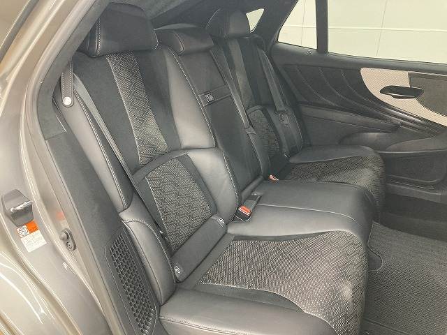 LSLS500h “F SPORT” 内装他