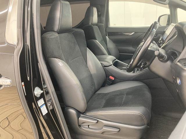 トヨタ ヴェルファイアハイブリッドの画像11