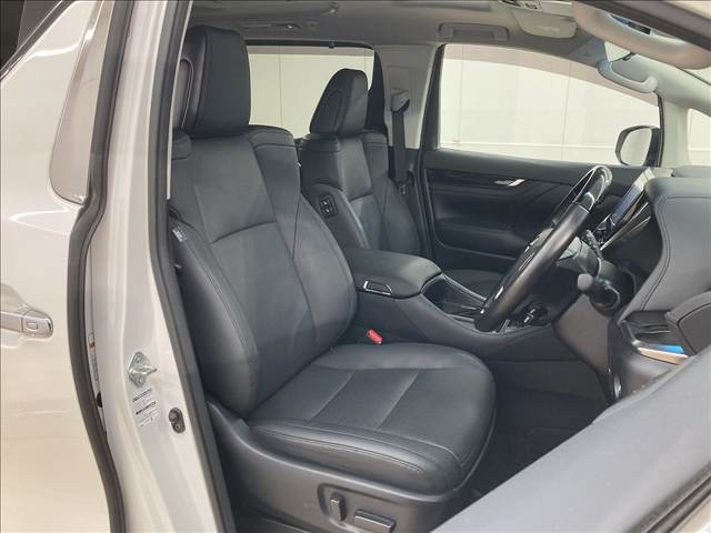 トヨタ アルファードの画像11