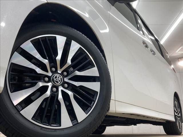 トヨタ アルファードの画像19