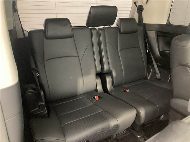 トヨタ アルファードの画像7