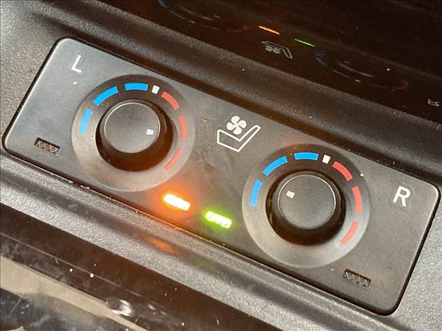 トヨタ アルファードの画像10