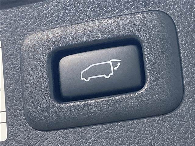 トヨタ アルファードの画像11