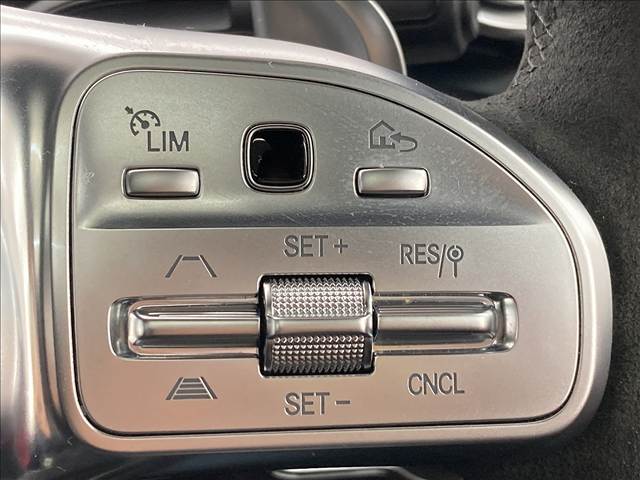 メルセデス・ベンツ AMG A-CLASS Sedanの画像7