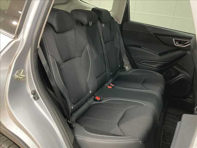 スバル フォレスターの画像13