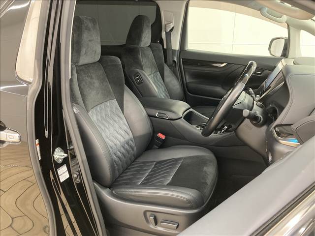 トヨタ ヴェルファイアの画像11