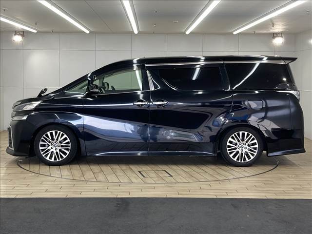 トヨタ ヴェルファイアの画像17