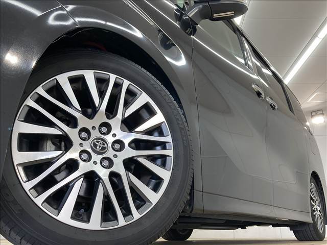 トヨタ ヴェルファイアの画像19
