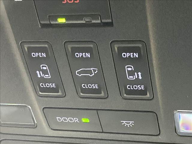 トヨタ アルファードの画像8