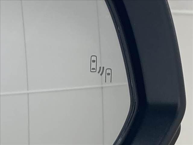 トヨタ アルファードの画像12