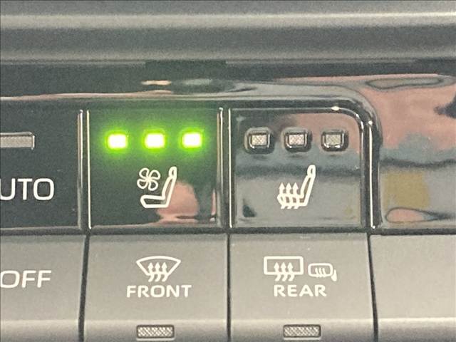 クラウンクロスオーバーG “Advanced・Leather Package” 内装他