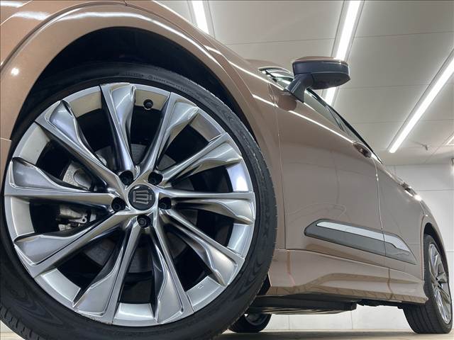 トヨタ クラウンクロスオーバーの画像19