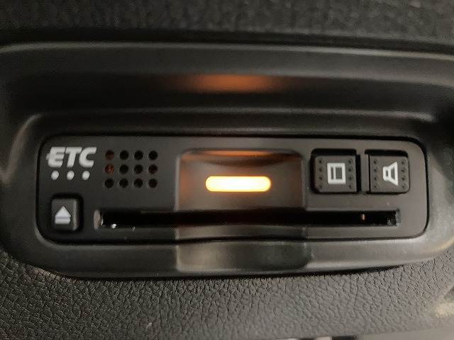 ホンダ ヴェゼルハイブリッドの画像9