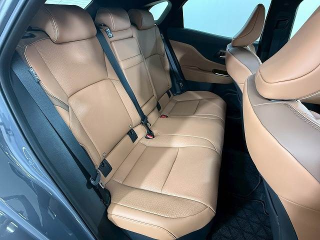 クラウンスポーツSPORT Z (HEV) 内装他