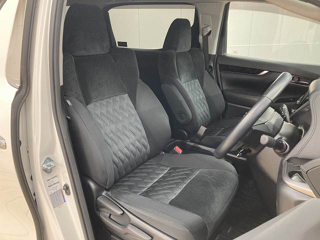 トヨタ ヴェルファイアの画像11