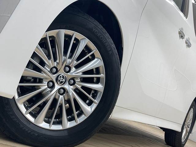 トヨタ ヴェルファイアの画像19