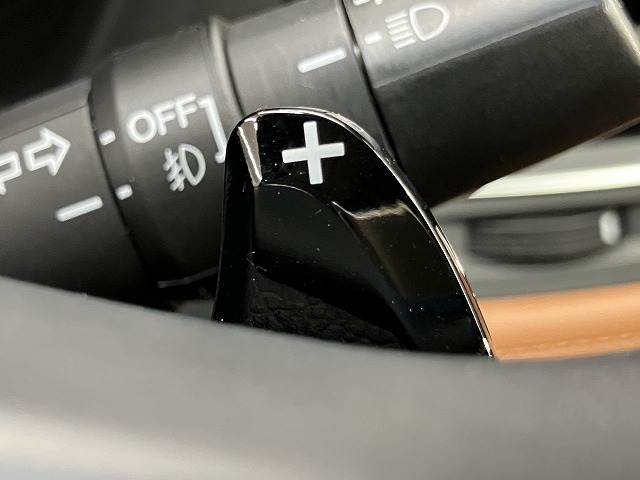 ホンダ ヴェゼルハイブリッドの画像8