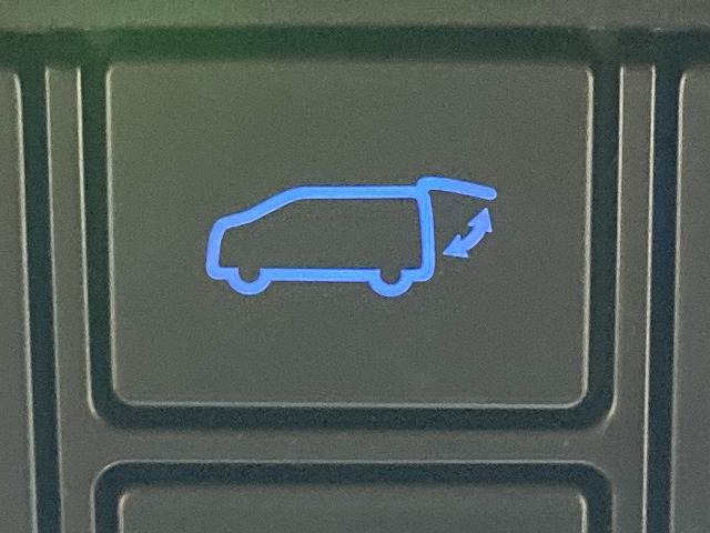 トヨタ アルファードハイブリッドの画像12