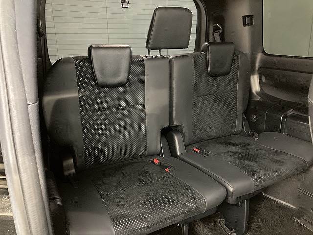 トヨタ&nbsp;ヴォクシーの画像7