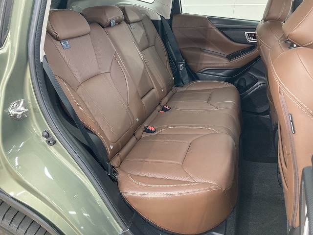 フォレスターハイブリッド Advance 内装他