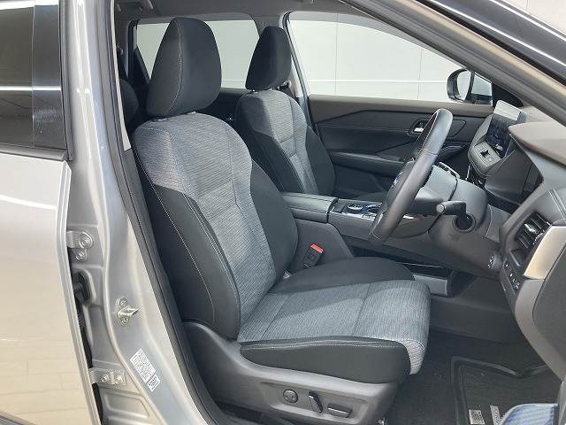 エクストレイルX e-4ORCE 内装他