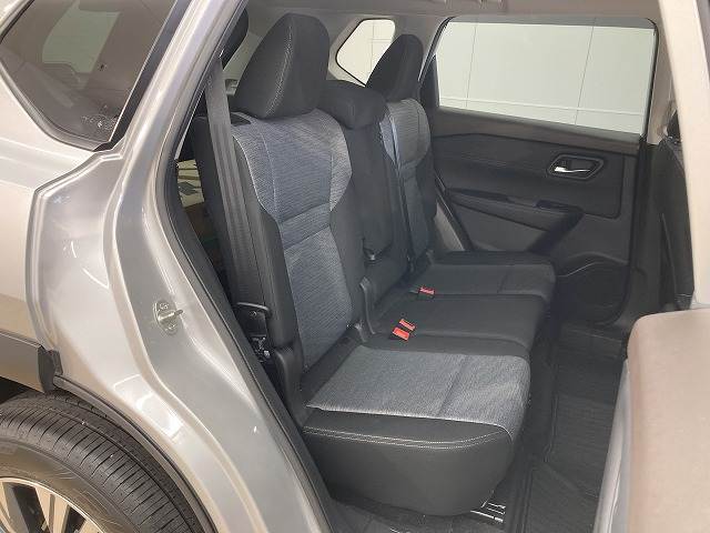 エクストレイルX e-4ORCE 内装他