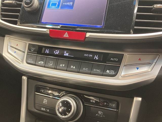 ホンダ アコードハイブリッドの画像11
