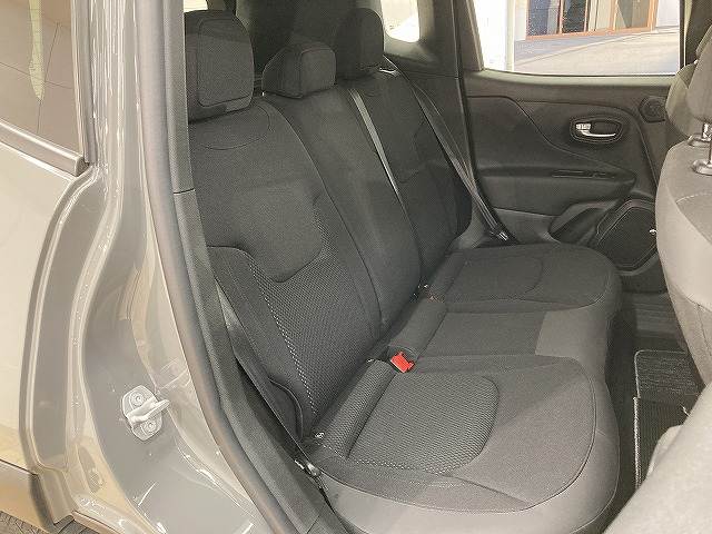 JEEP Renegadeナイトイーグル 内装他