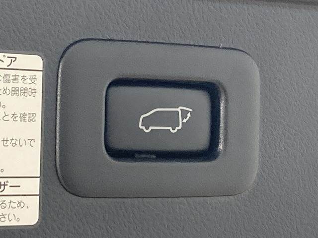 トヨタ アルファードの画像10