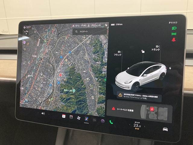 Model 3スタンダードレンジプラス 内装他