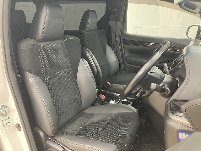 トヨタ&nbsp;ヴェルファイアの画像5