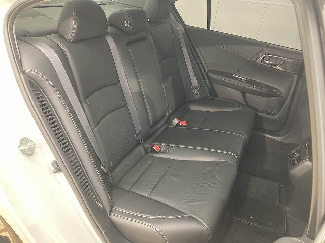 ホンダ&nbsp;アコードハイブリッドの画像13