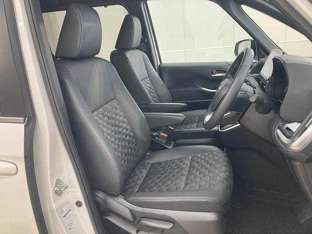 トヨタ&nbsp;ヴォクシーの画像5