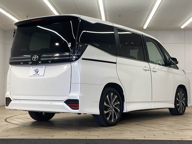 トヨタ&nbsp;ヴォクシーの画像16