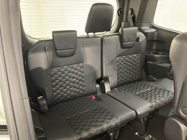 トヨタ&nbsp;ヴォクシーの画像7