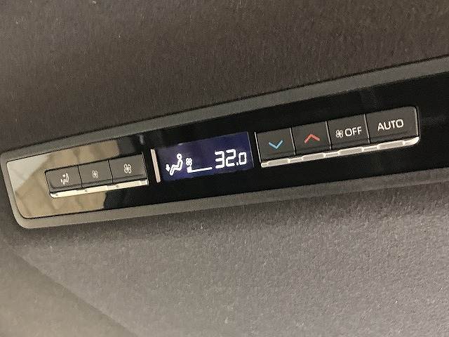 トヨタ&nbsp;ヴォクシーの画像11