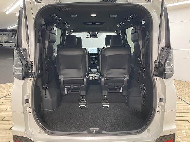 トヨタ&nbsp;ヴォクシーの画像13