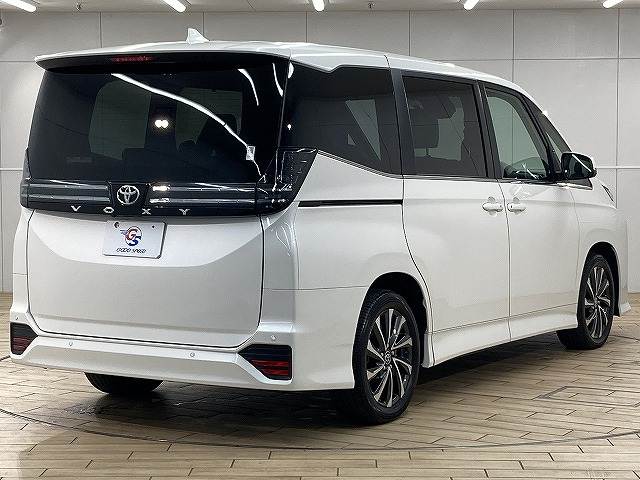 トヨタ&nbsp;ヴォクシーの画像17