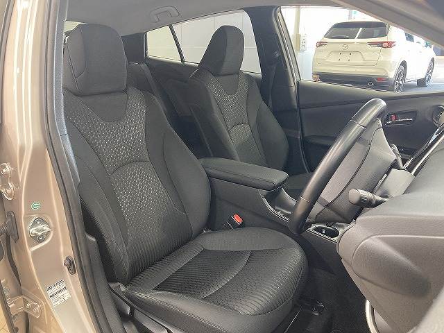 トヨタ&nbsp;プリウスの画像5