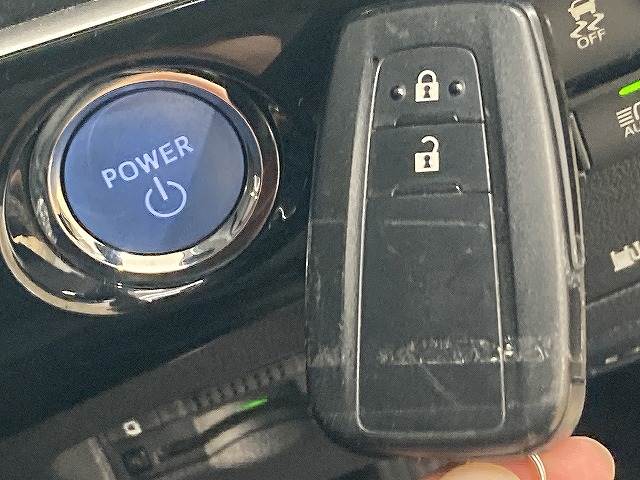 トヨタ&nbsp;プリウスの画像8