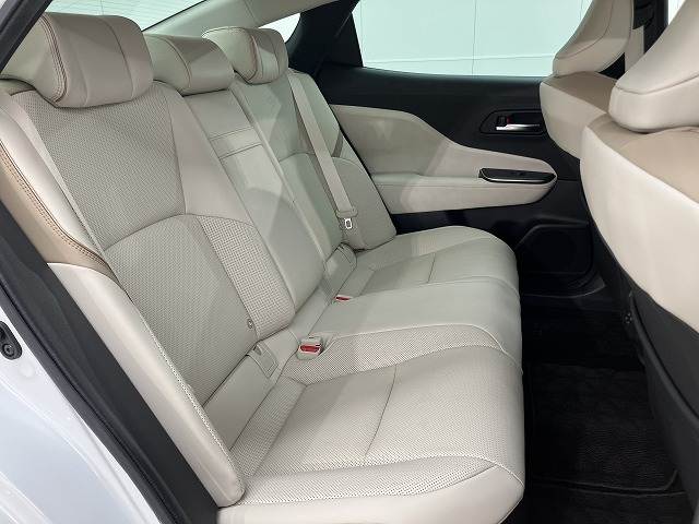 クラウンクロスオーバーG “Advanced・Leather Package” 内装他